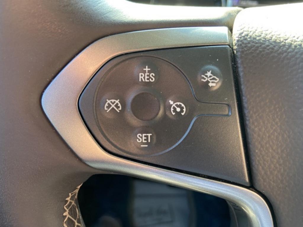 2015 Chevrolet Suburban - $23,000