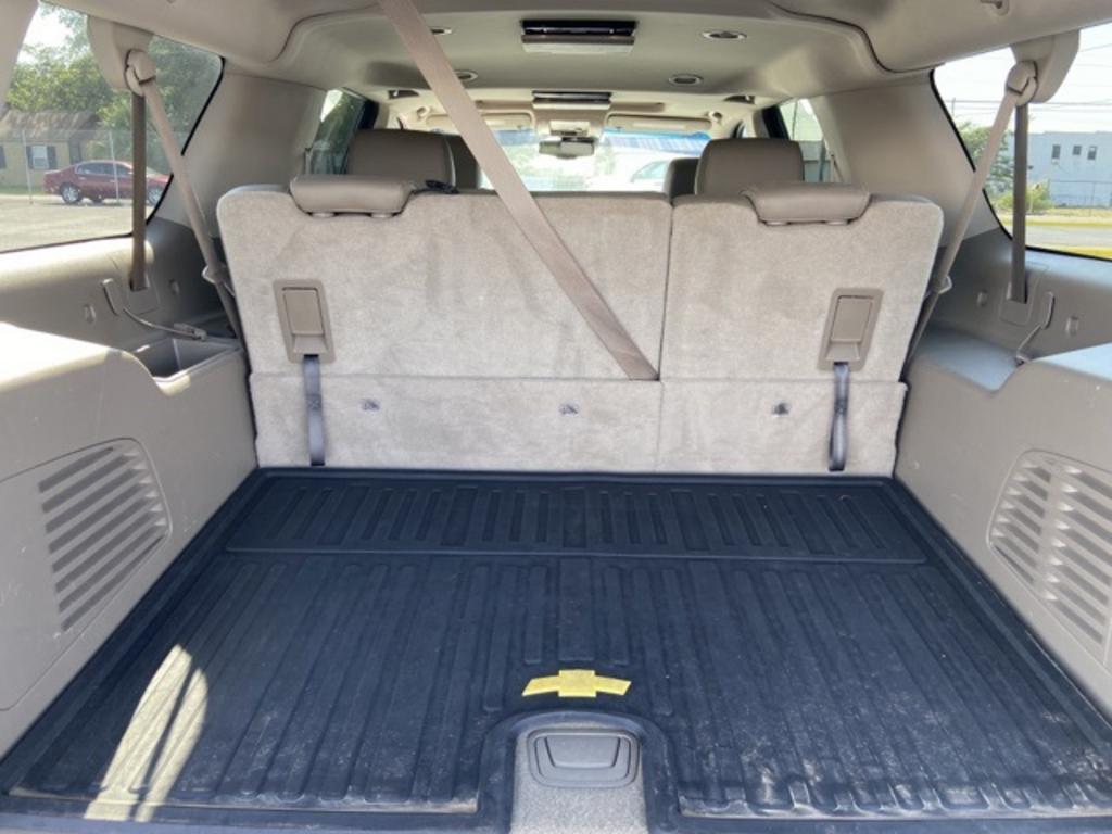 2015 Chevrolet Suburban - $23,000