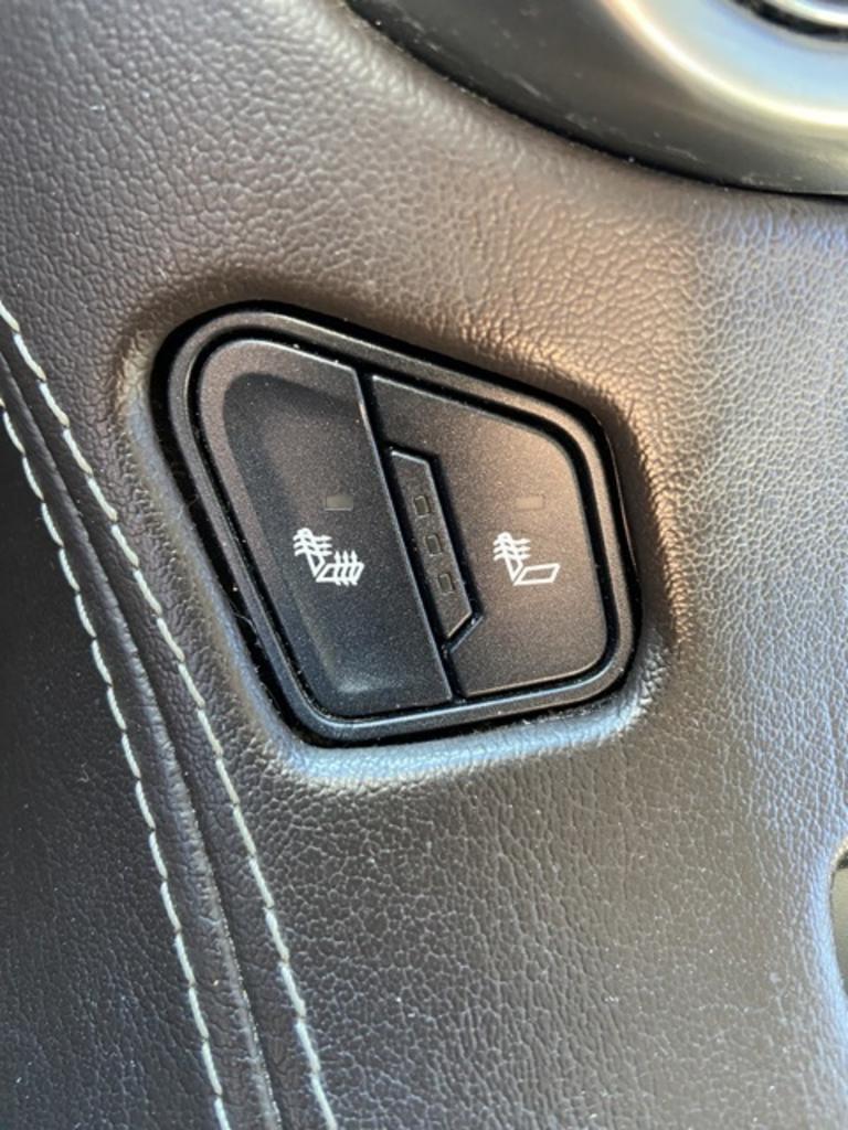 2015 Chevrolet Suburban - $23,000
