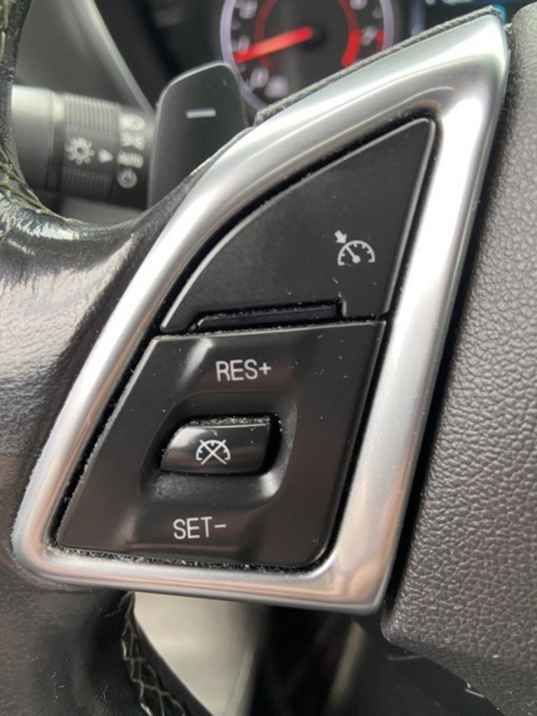 2017 Chevrolet Camaro 1LT photo