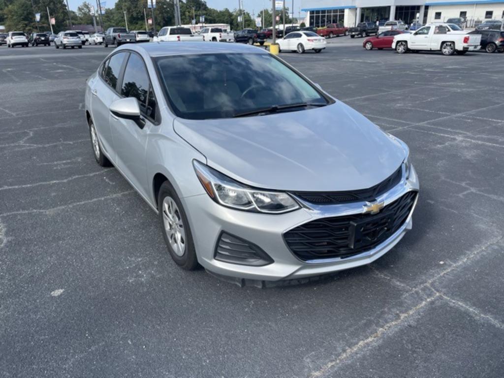 2019 Chevrolet Cruze - $14,500