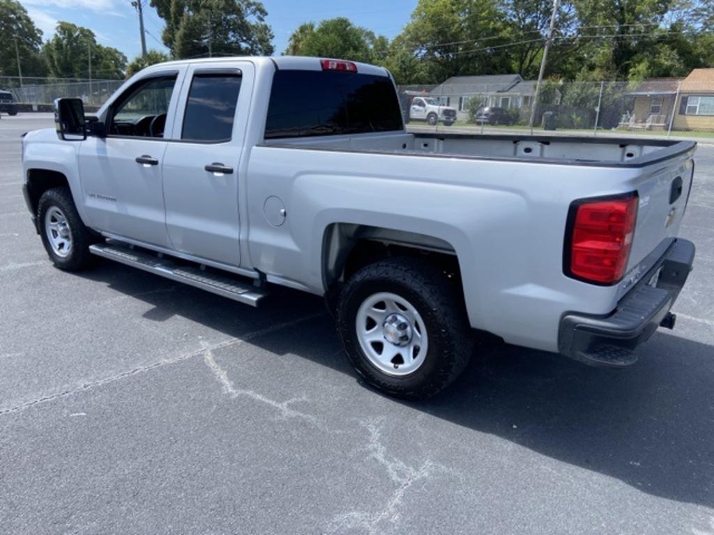 2018 Chevrolet Silverado 1500 WT photo