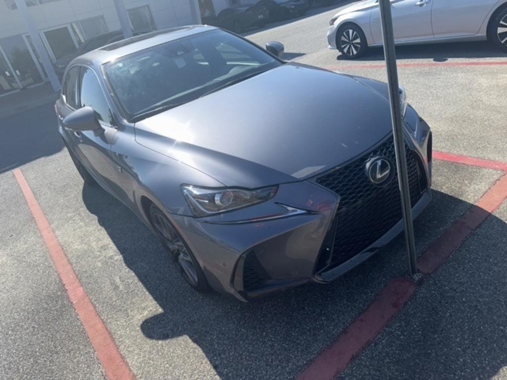 2020 Lexus ES - $36,000