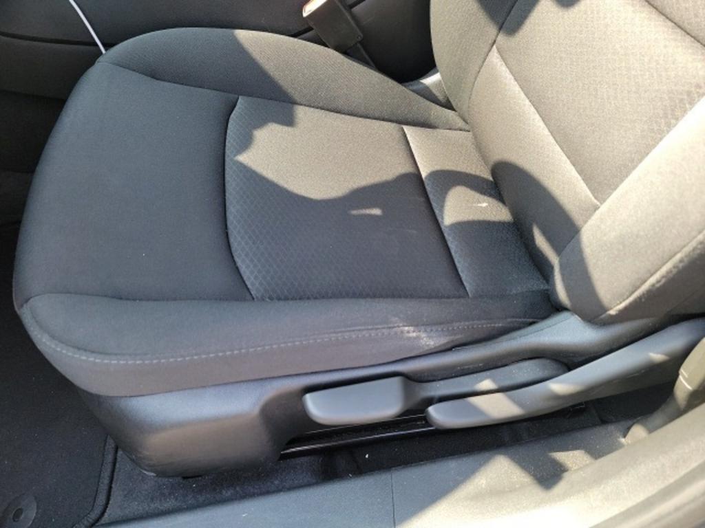 2020 Chevrolet Malibu - $21,000