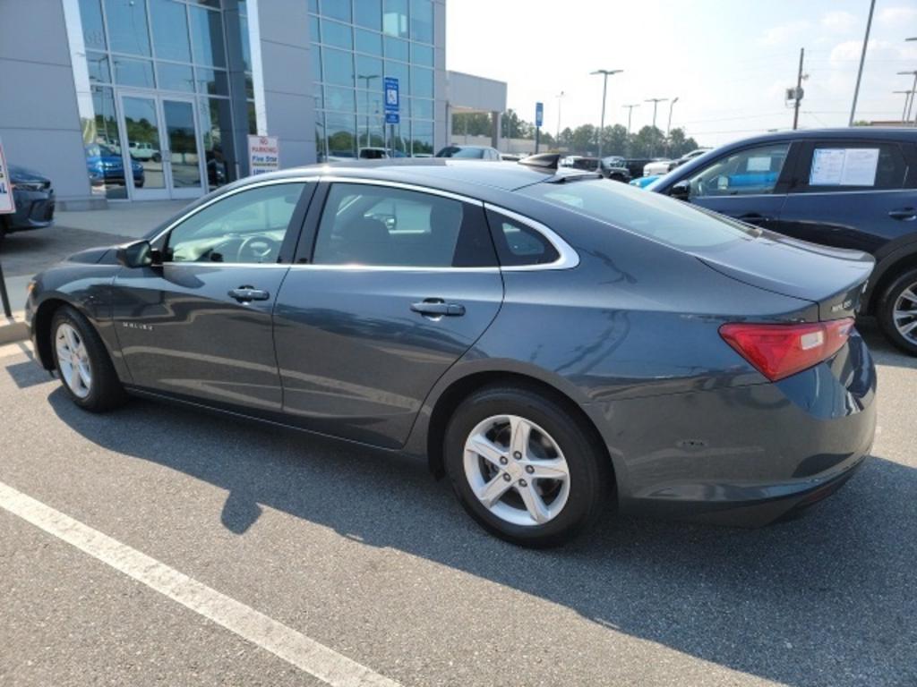2020 Chevrolet Malibu - $21,000