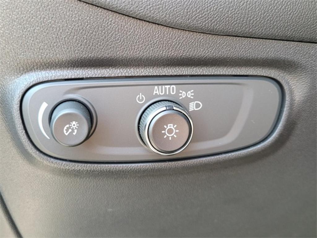 2023 Chevrolet Equinox - $30,988