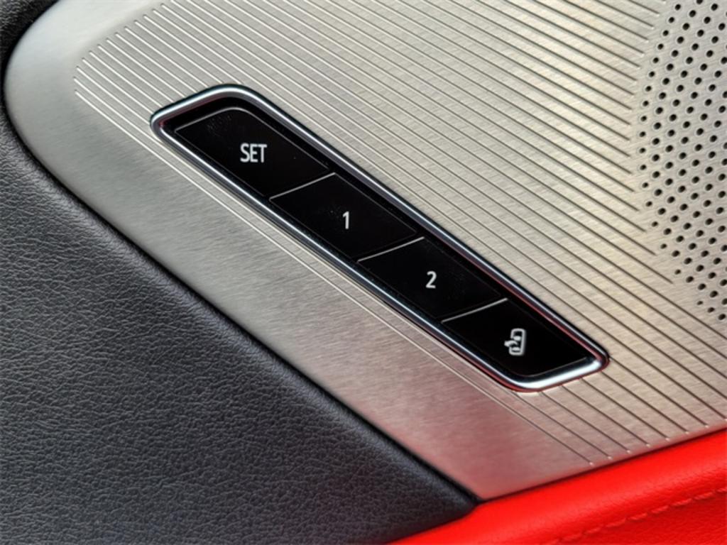 2020 Chevrolet Corvette - $79,988