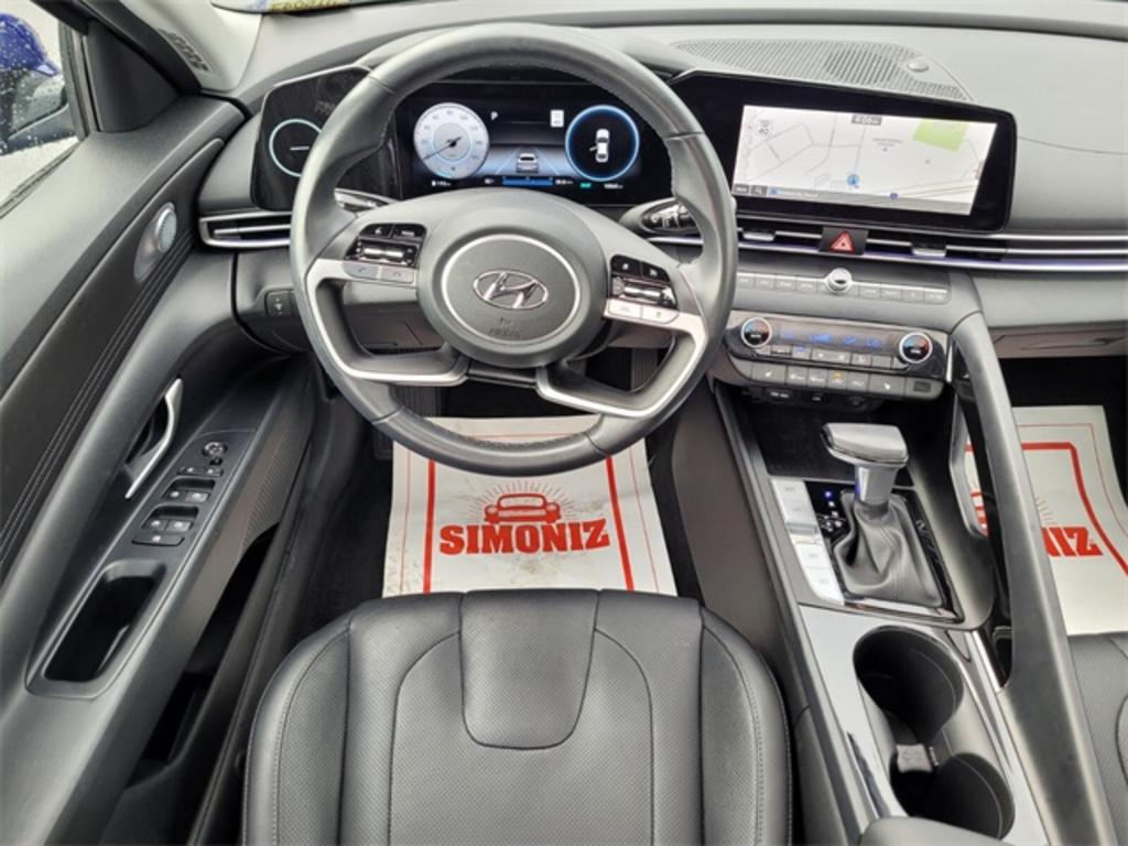 2023 Hyundai Elantra Limited photo