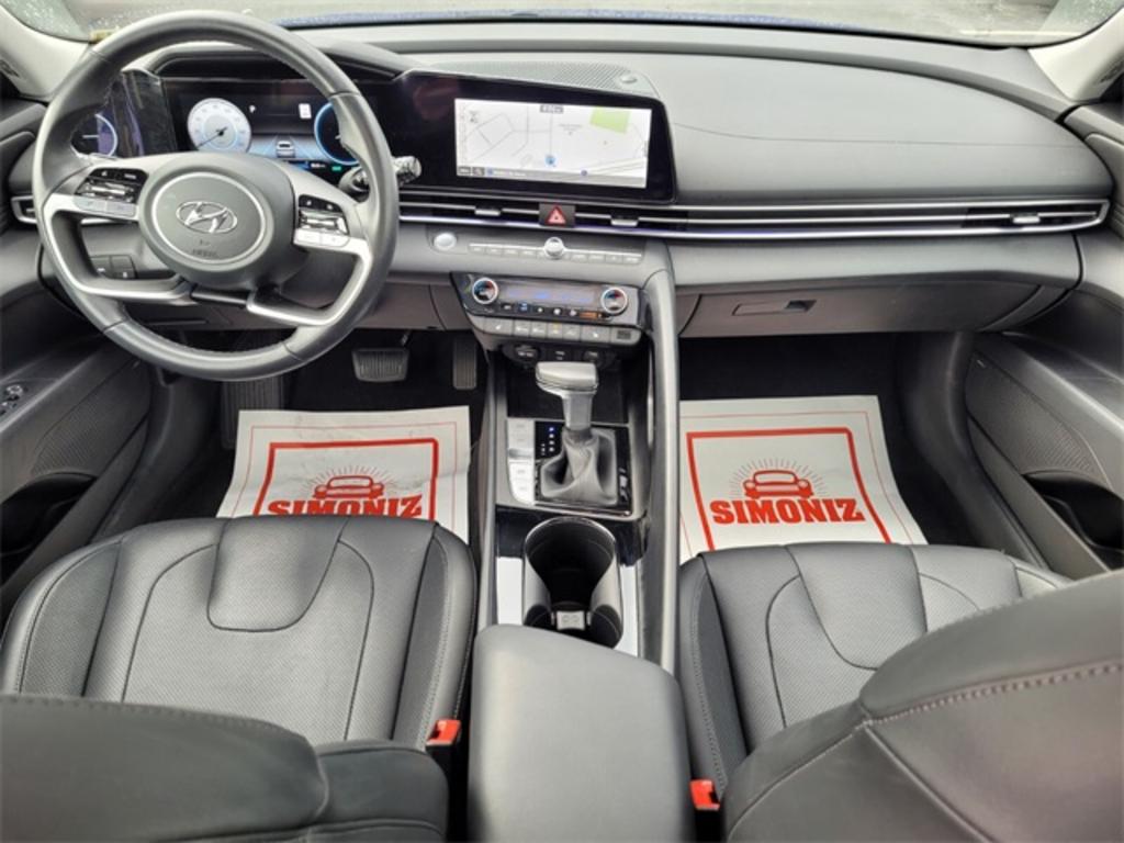 2023 Hyundai Elantra Limited photo