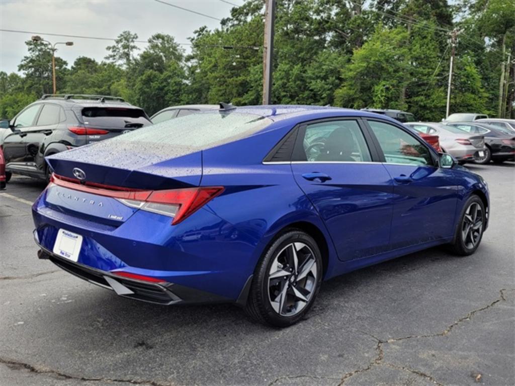 2023 Hyundai Elantra Limited photo