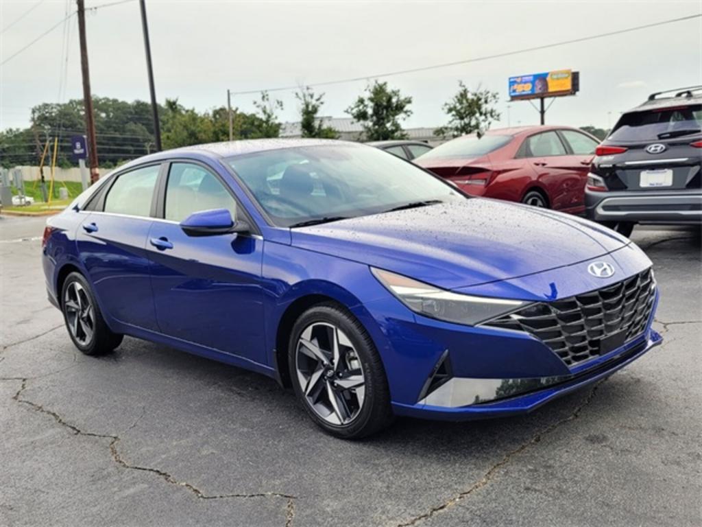 2023 Hyundai Elantra - $25,000