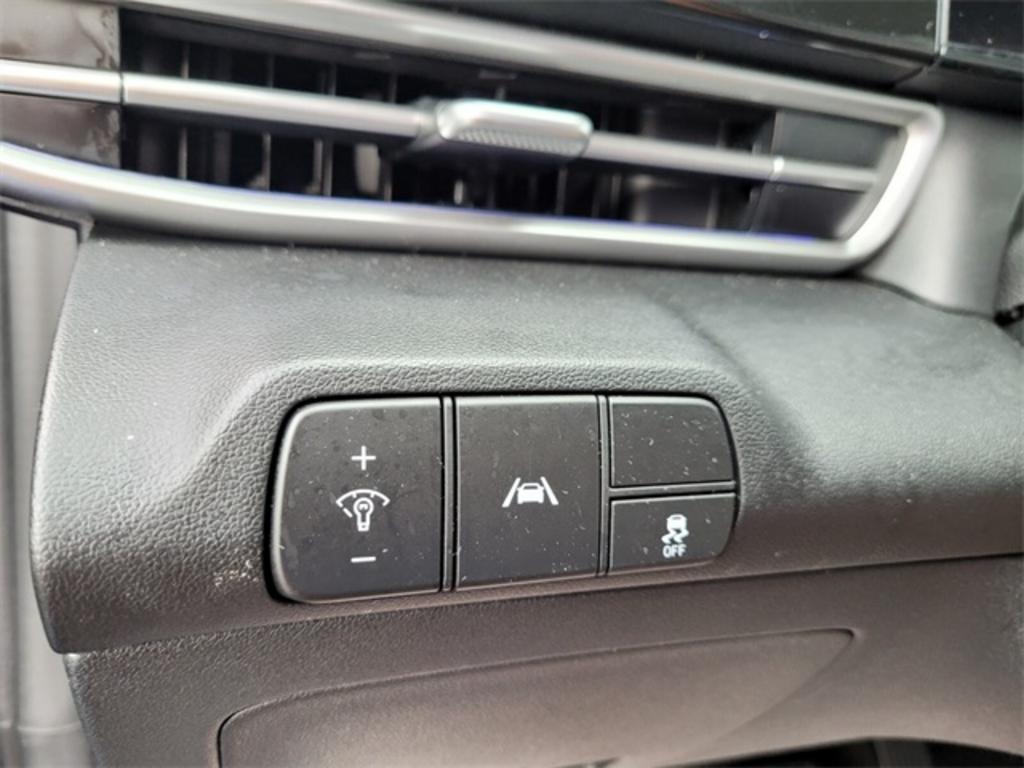 2023 Hyundai Elantra - $25,000