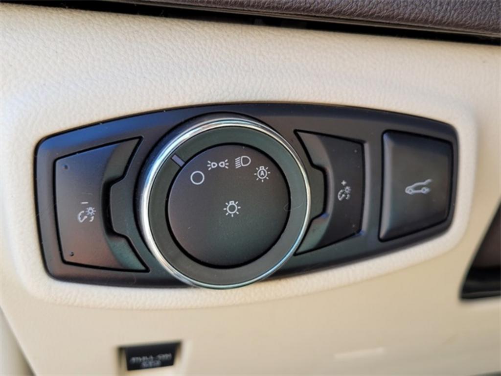 2015 Lincoln MKC - $17,000