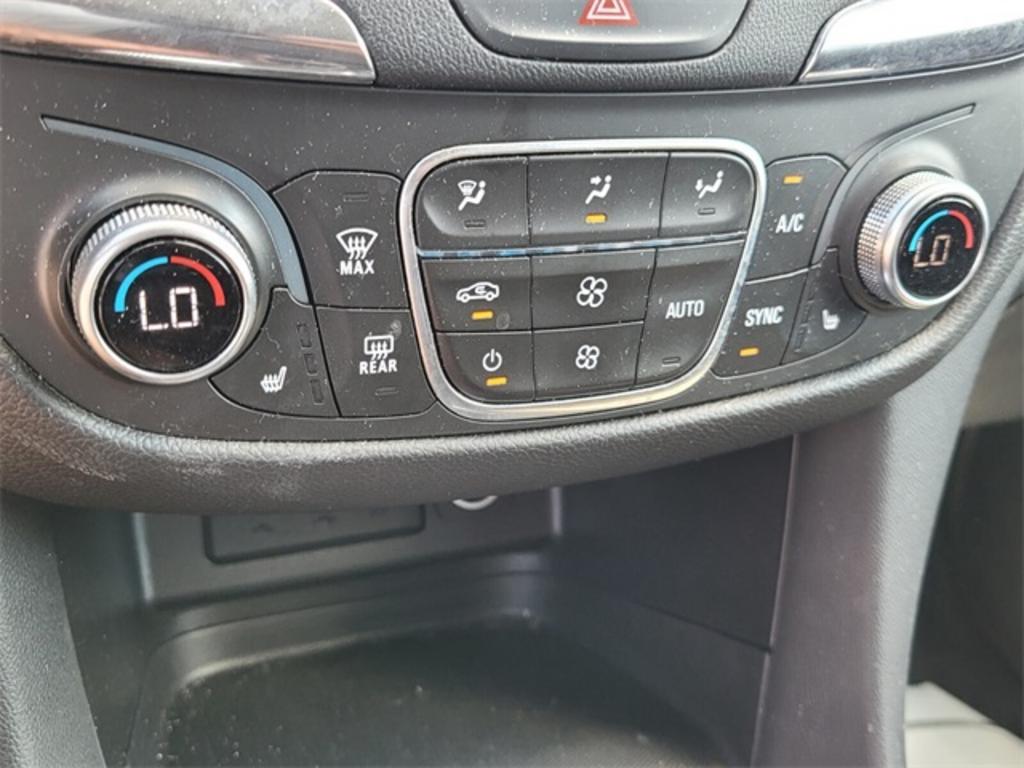 2019 Chevrolet Equinox LT photo