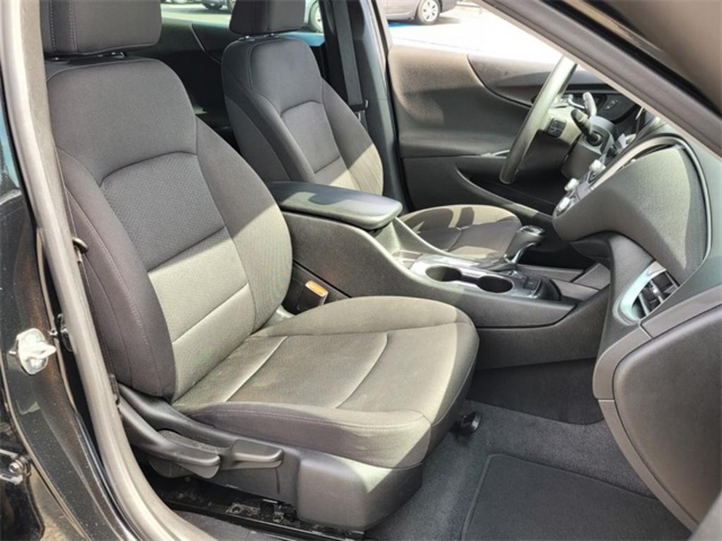 2019 Chevrolet Malibu - $19,000