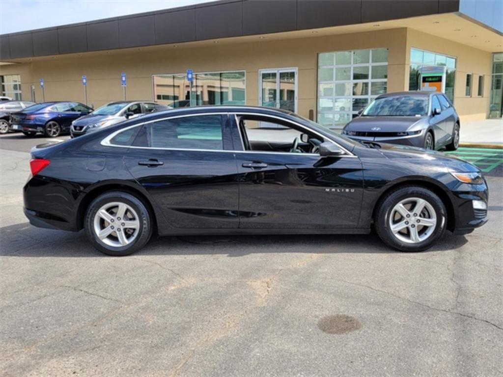 2019 Chevrolet Malibu - $19,000