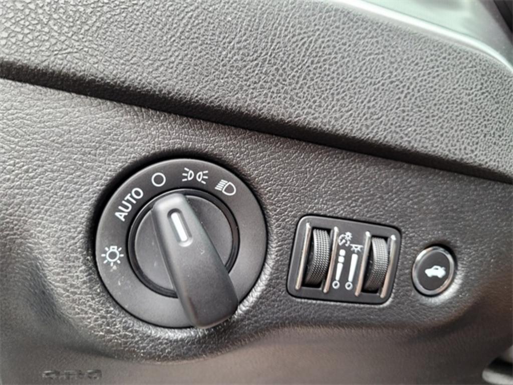 2021 Dodge Charger - $27,000