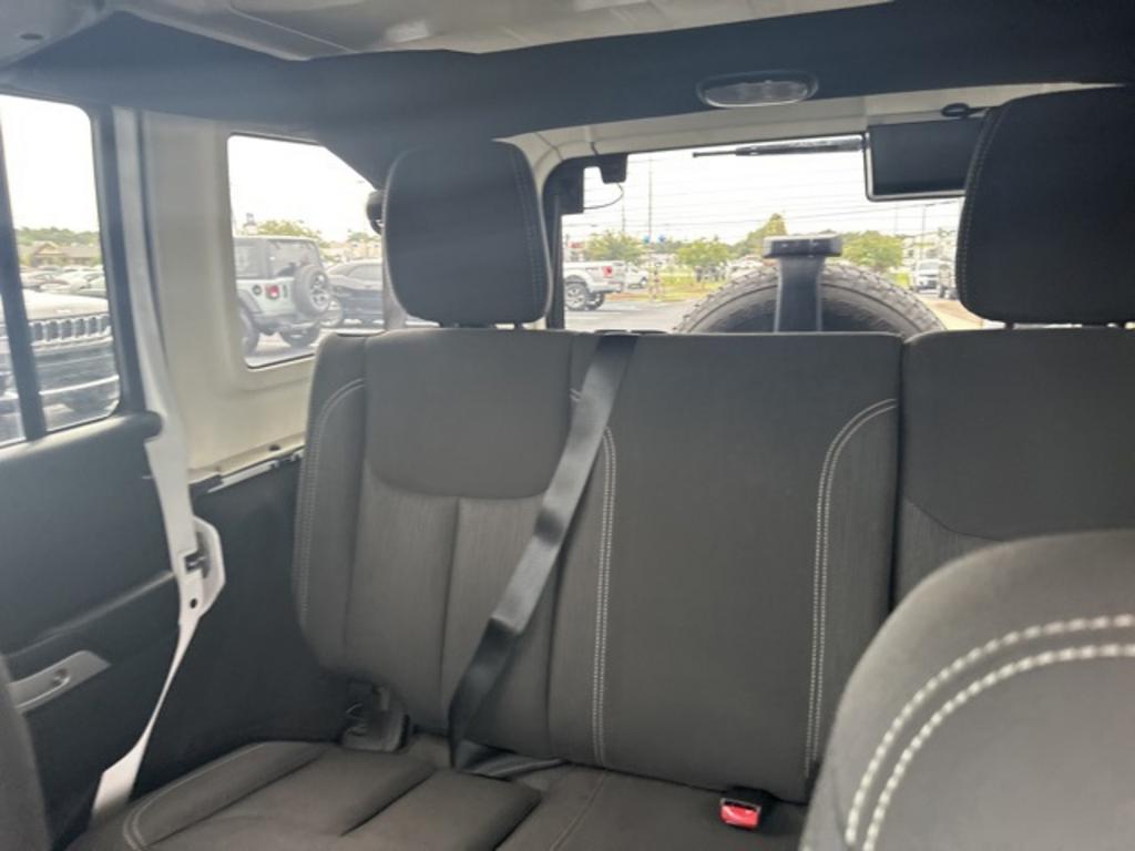 2017 Jeep Wrangler - $27,000