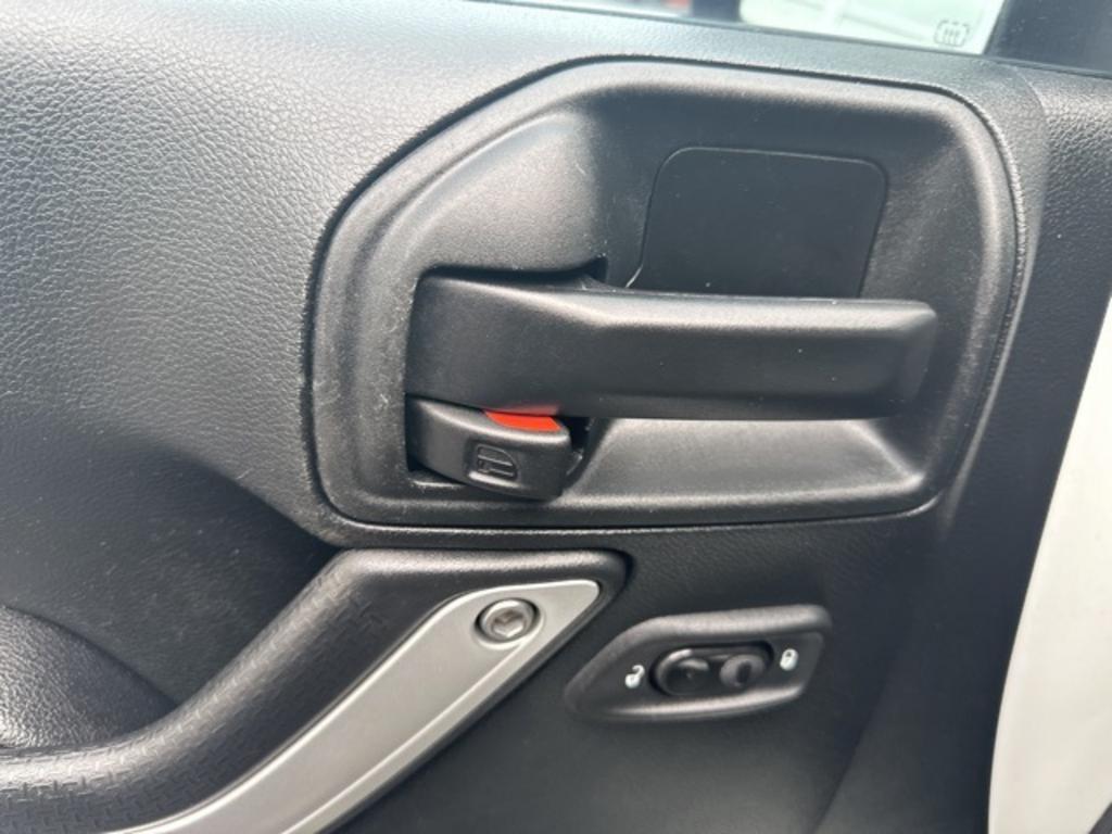 2017 Jeep Wrangler - $27,000