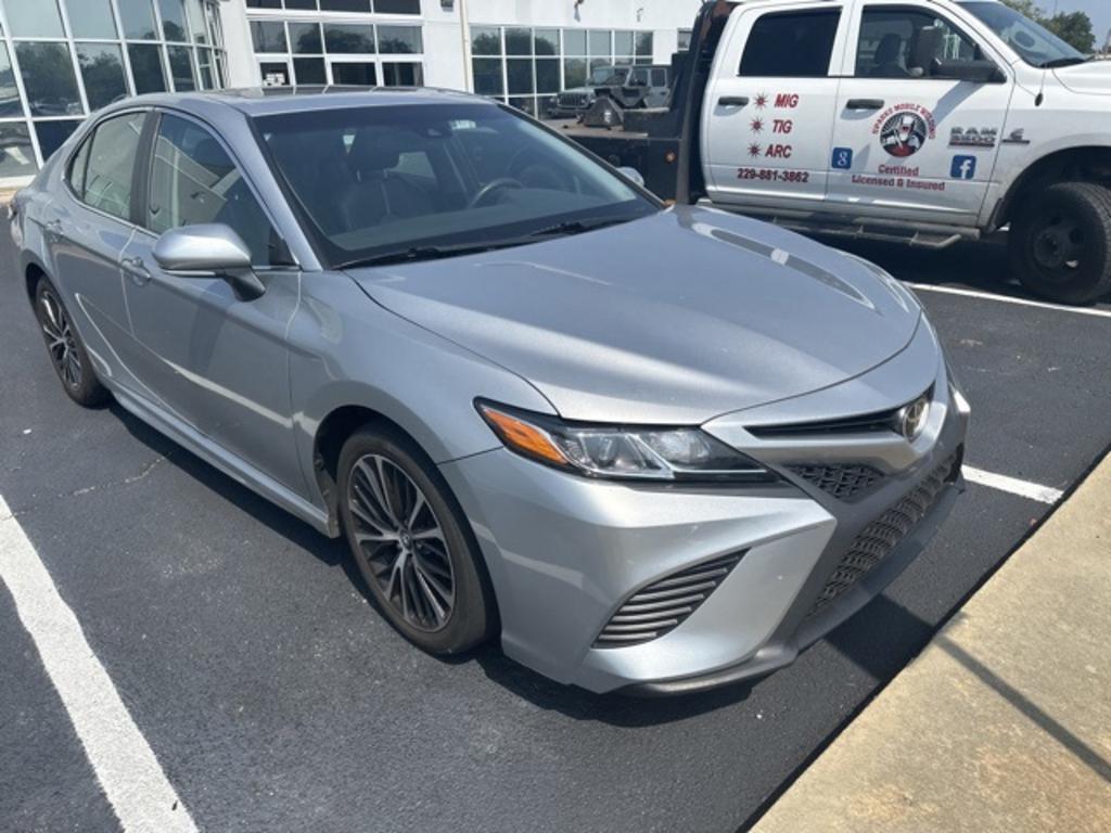 2018 Toyota Camry - $22,000