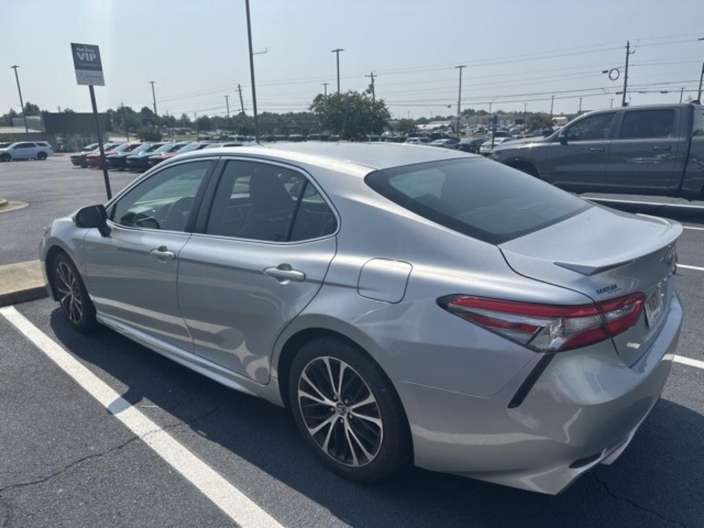 2018 Toyota Camry - $22,000