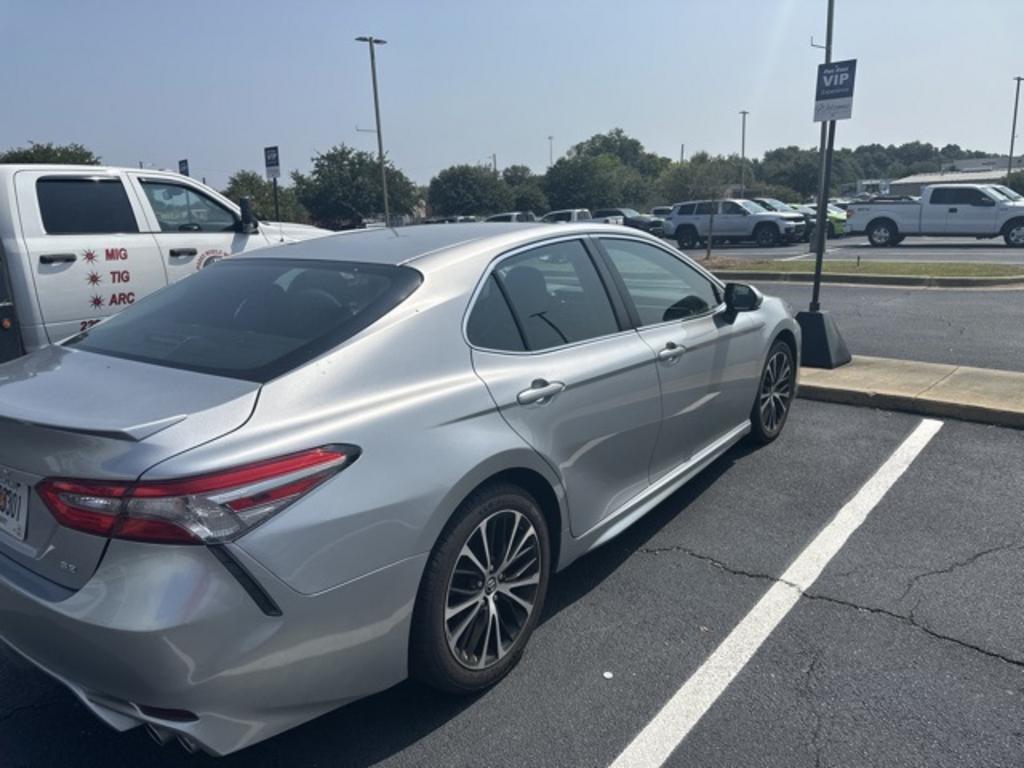 2018 Toyota Camry - $22,000