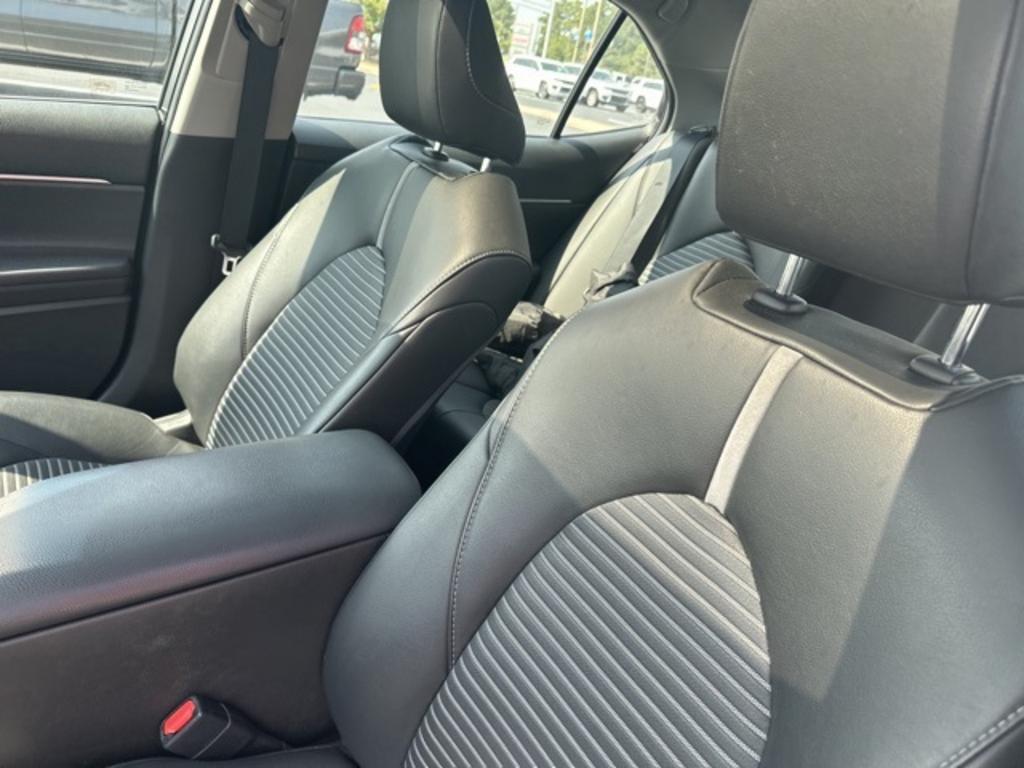 2018 Toyota Camry - $22,000