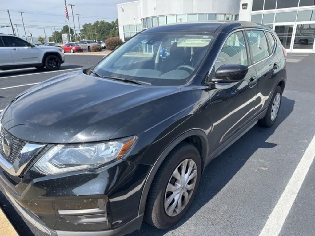 2020 Nissan Rogue - $17,000