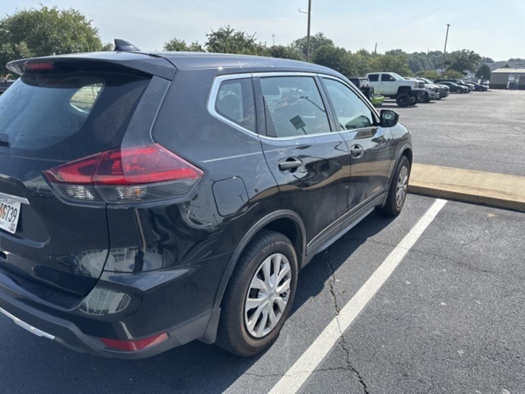 2020 Nissan Rogue - $17,000