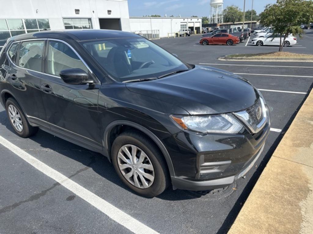 2020 Nissan Rogue - $17,000