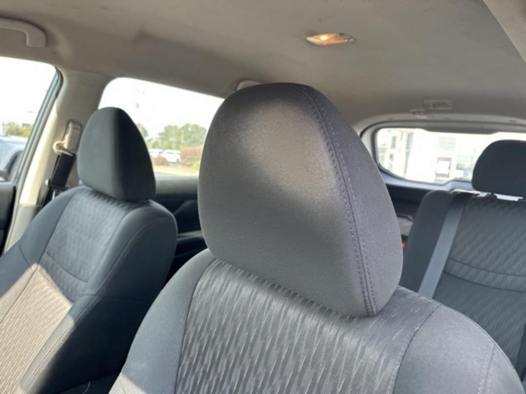 2020 Nissan Rogue - $17,000