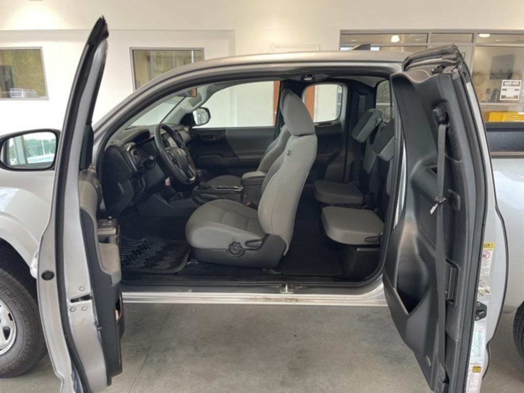 2017 Toyota Tacoma - $25,000