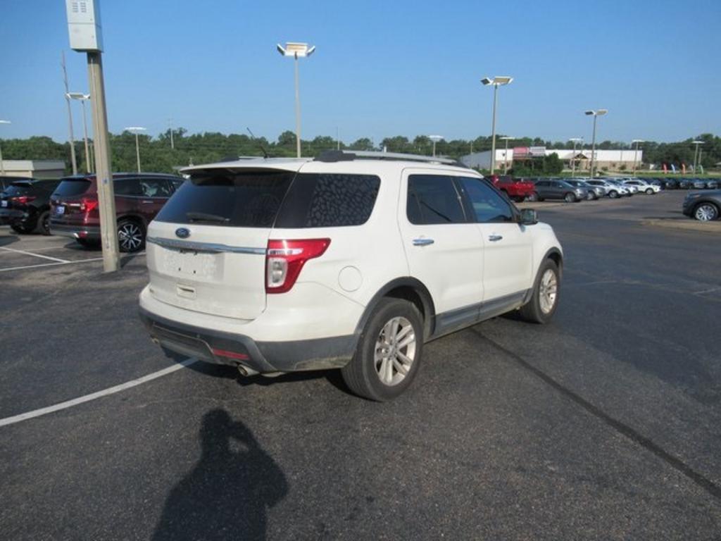 2012 Ford Explorer - $8,000