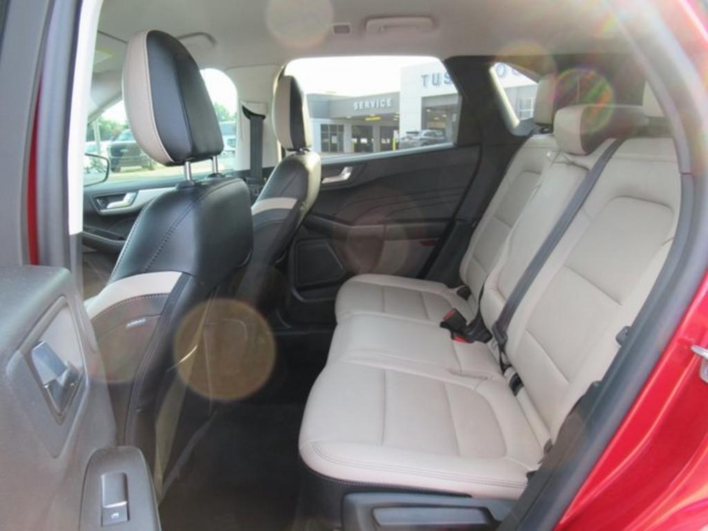 2022 Ford Escape - $24,500