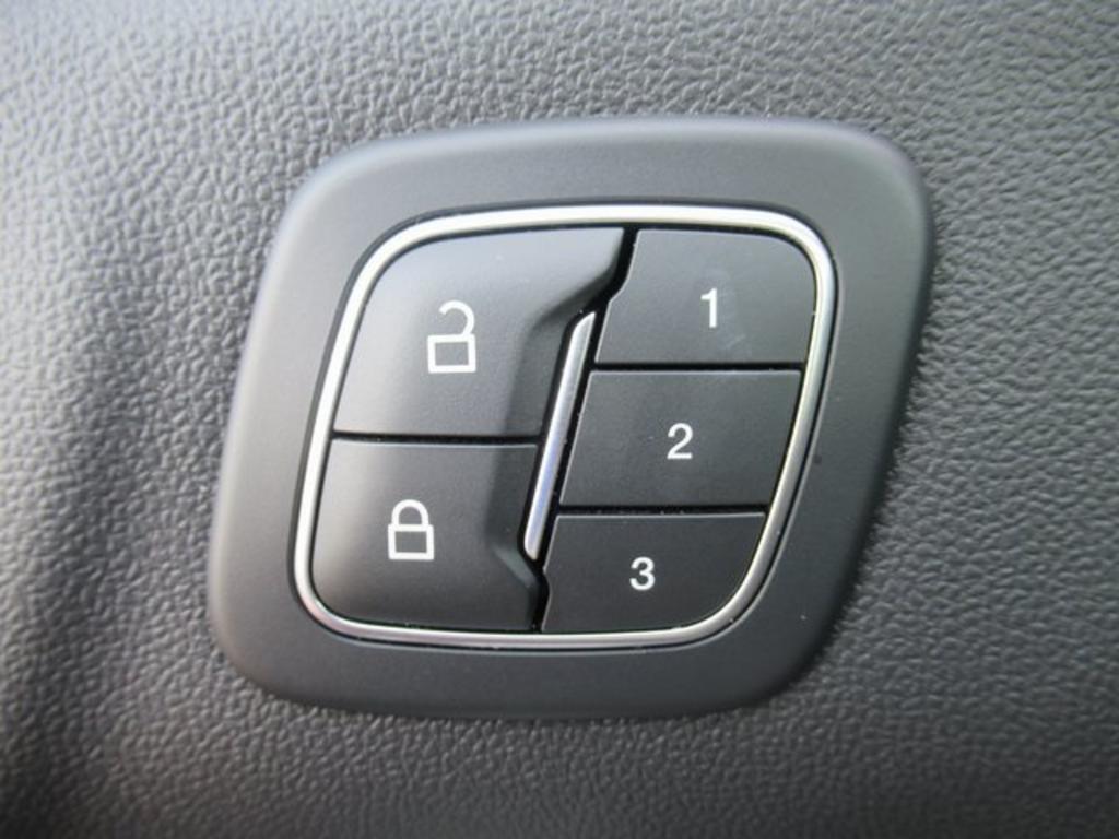 2022 Ford Escape - $24,500