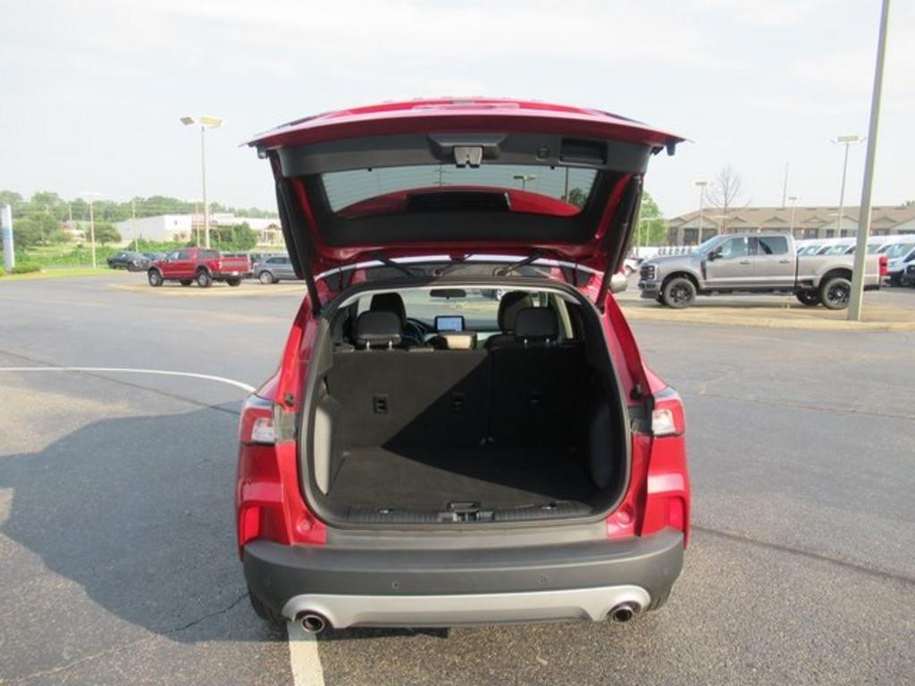 2022 Ford Escape - $24,500