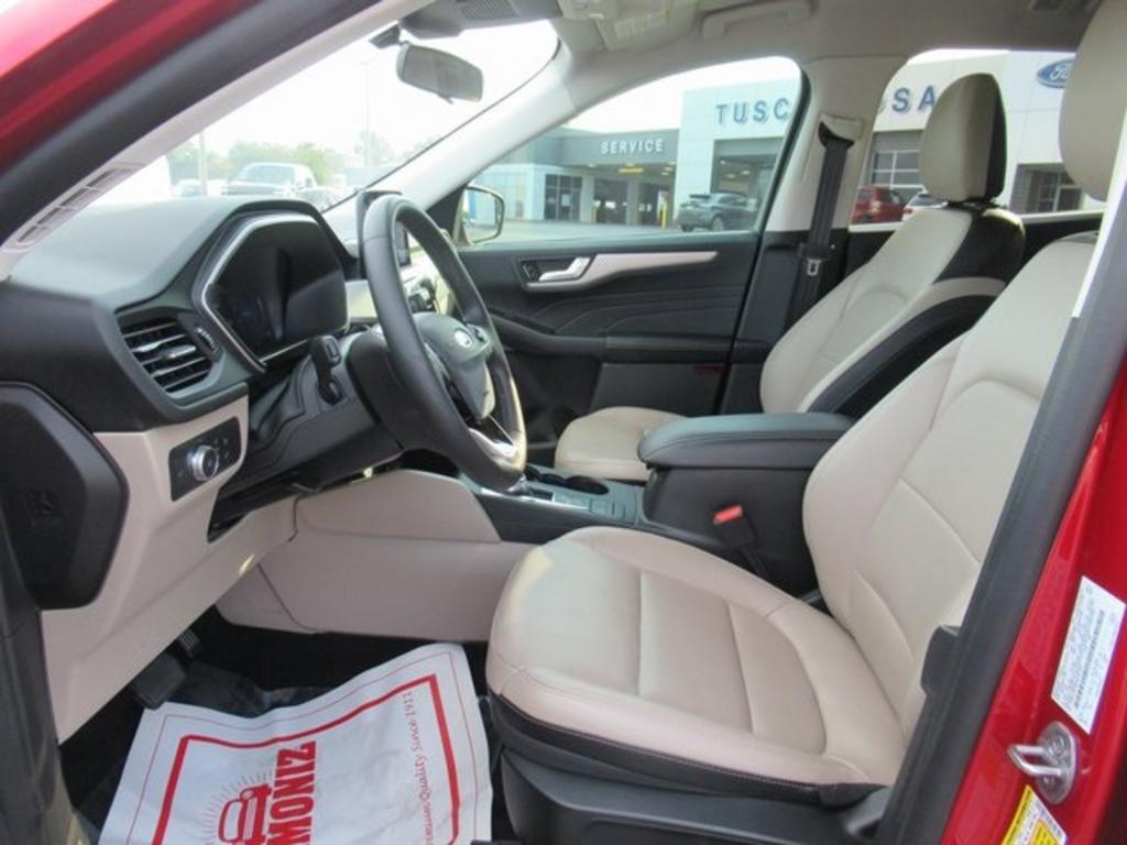 2022 Ford Escape - $24,500