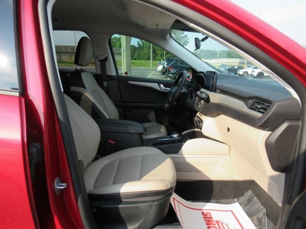 2022 Ford Escape - $24,500