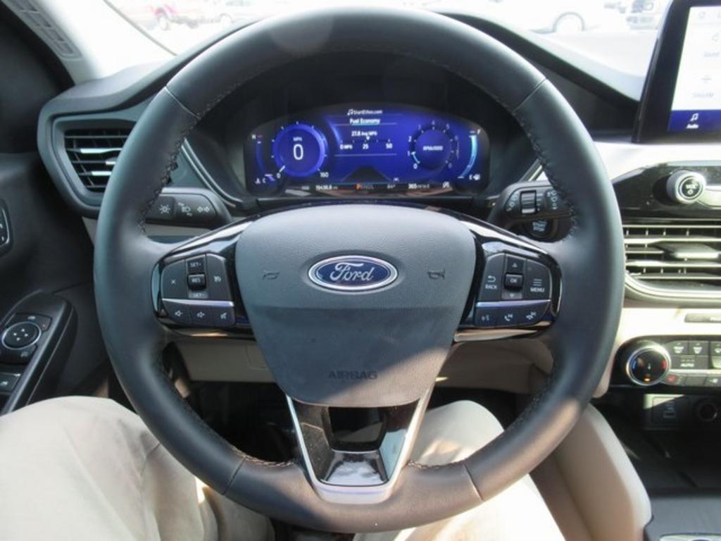 2022 Ford Escape - $24,500