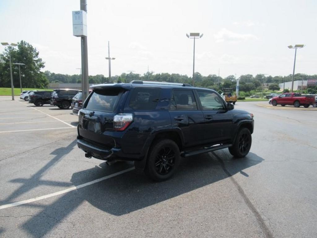2022 Toyota 4Runner - $35,000