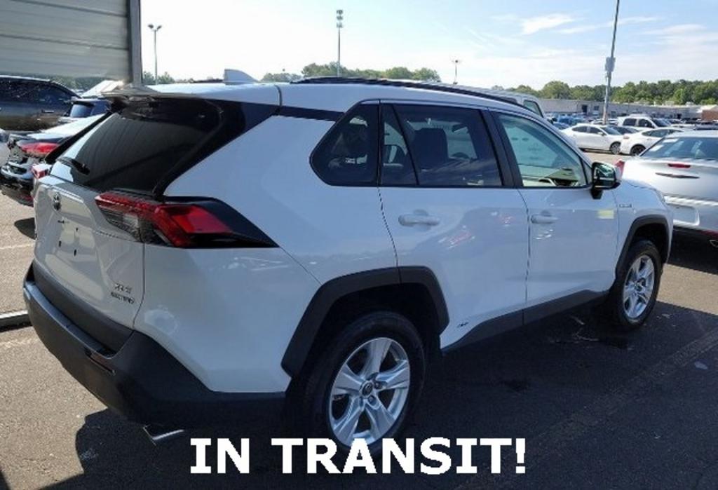 2021 Toyota RAV4 - $33,000