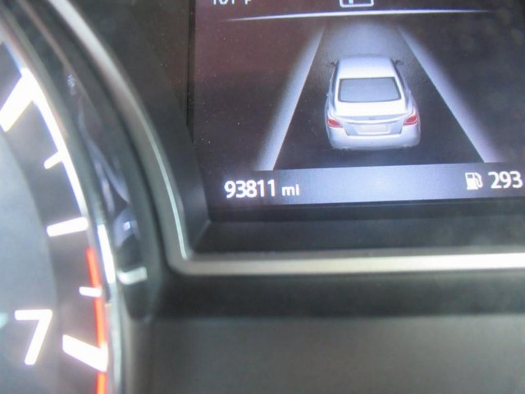 2016 Nissan Altima - $13,000