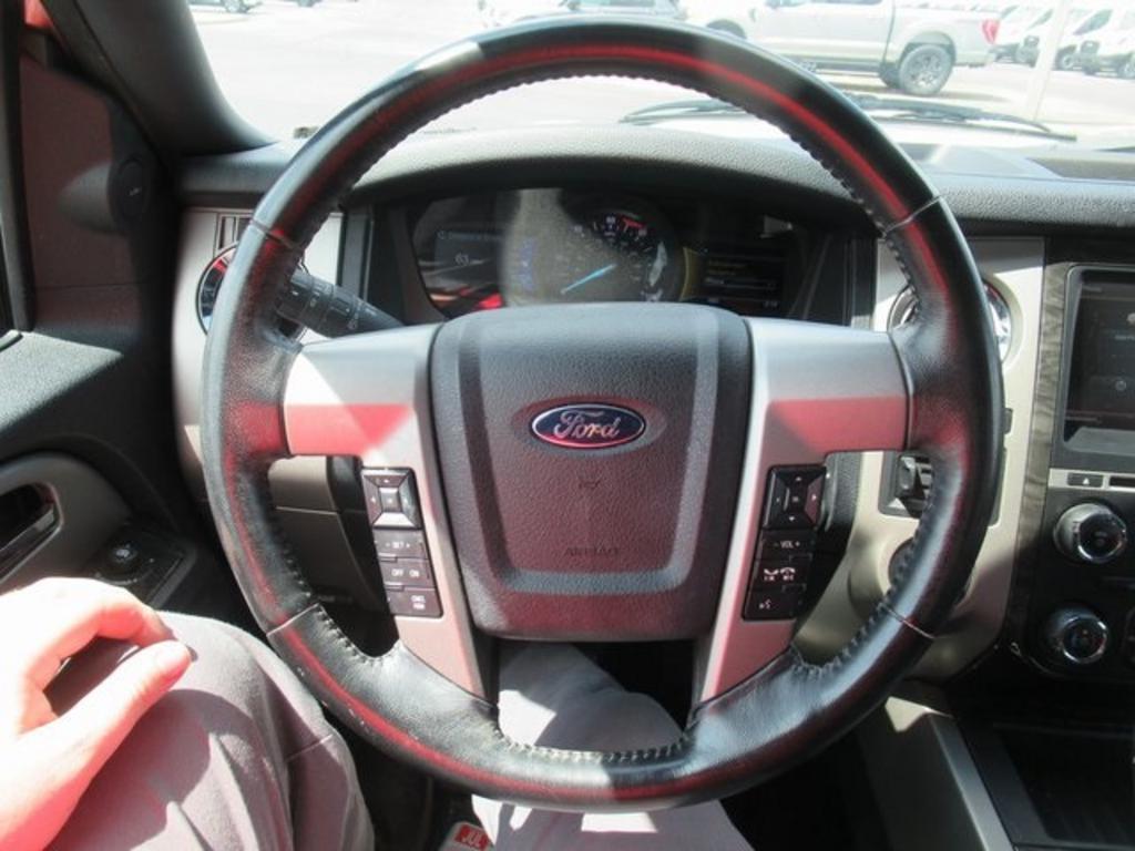 2015 Ford Expedition - $19,000