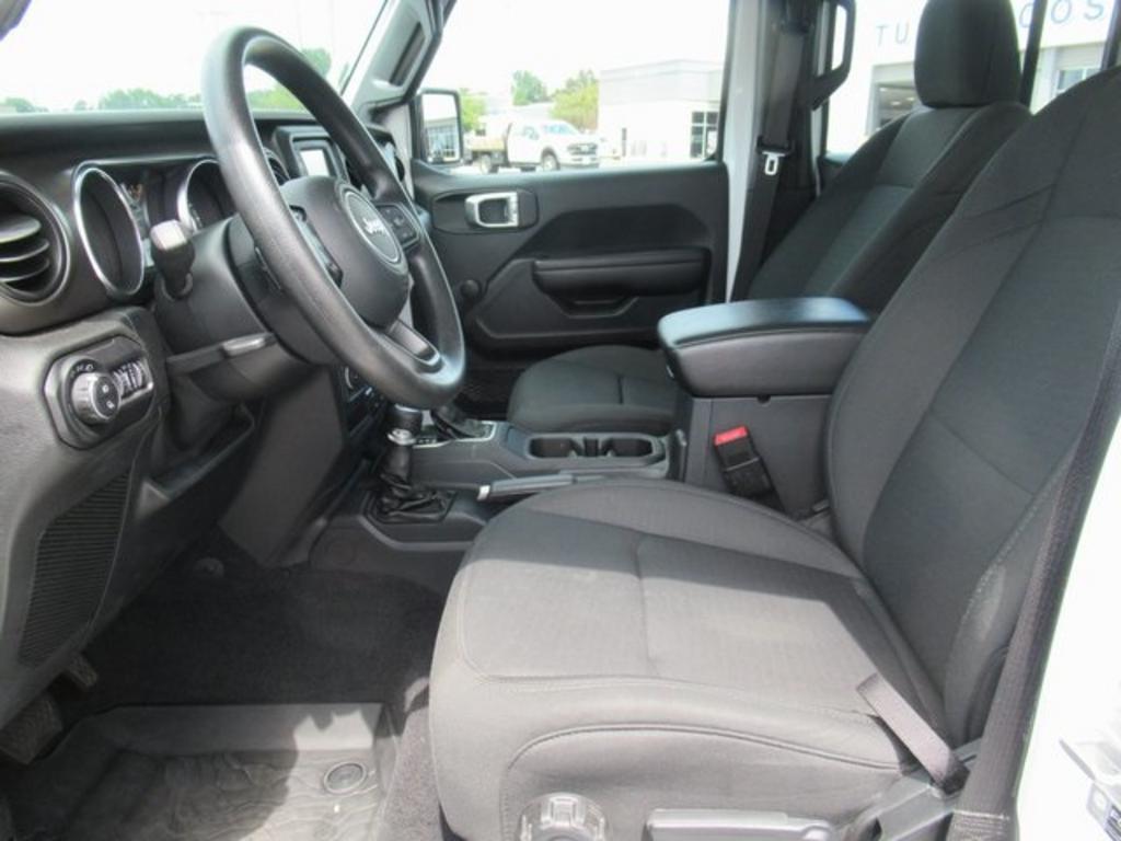2021 Jeep Gladiator - $39,000