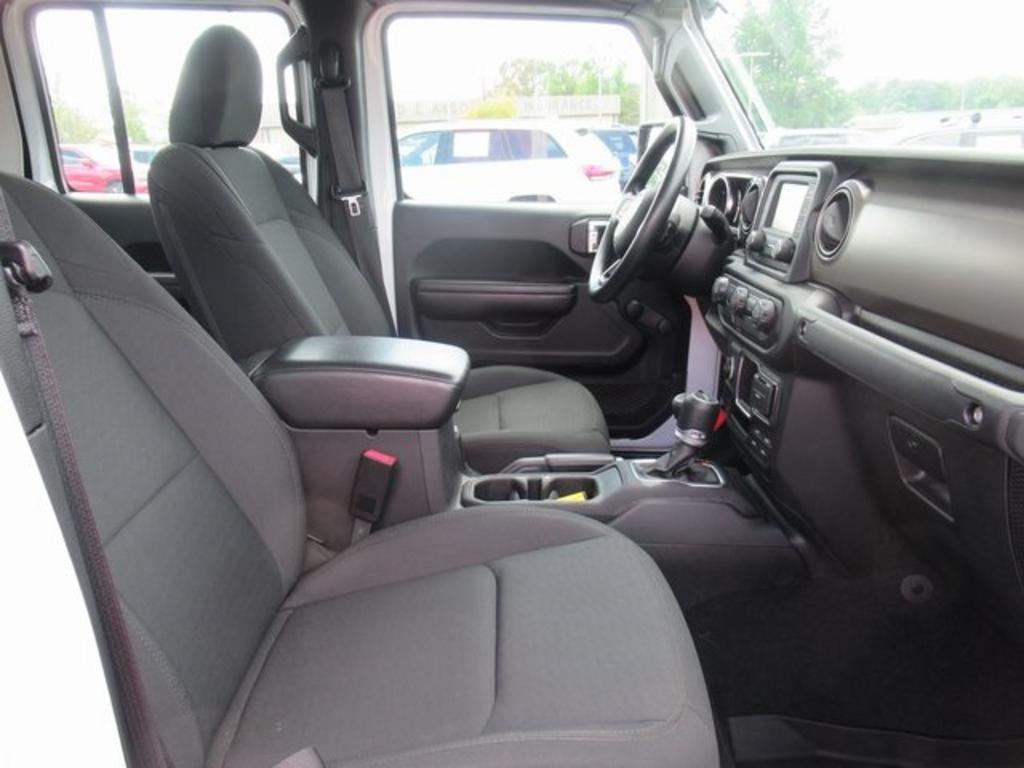 2021 Jeep Gladiator - $39,000