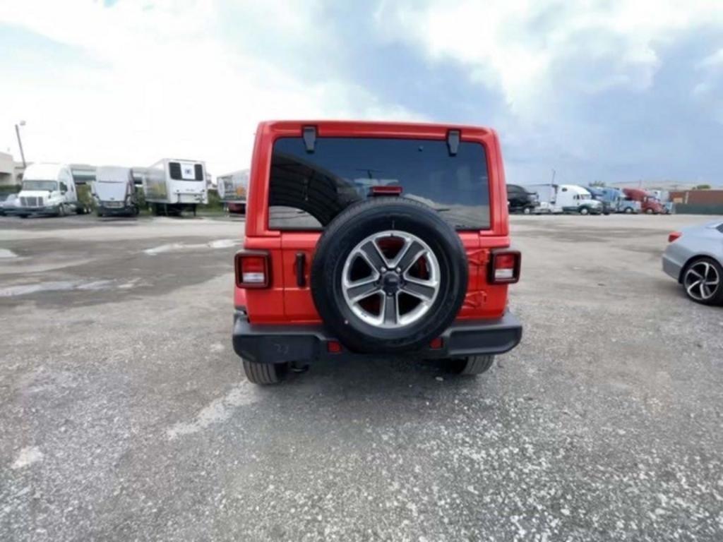 2021 Jeep Wrangler - $39,000