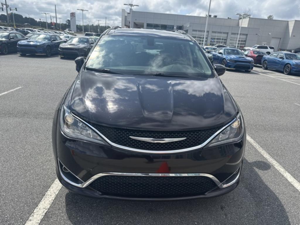 2018 Chrysler Pacifica - $15,000