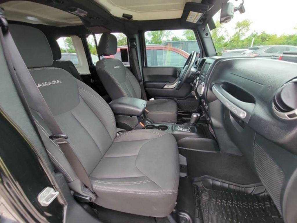 2018 Jeep Wrangler - $32,000