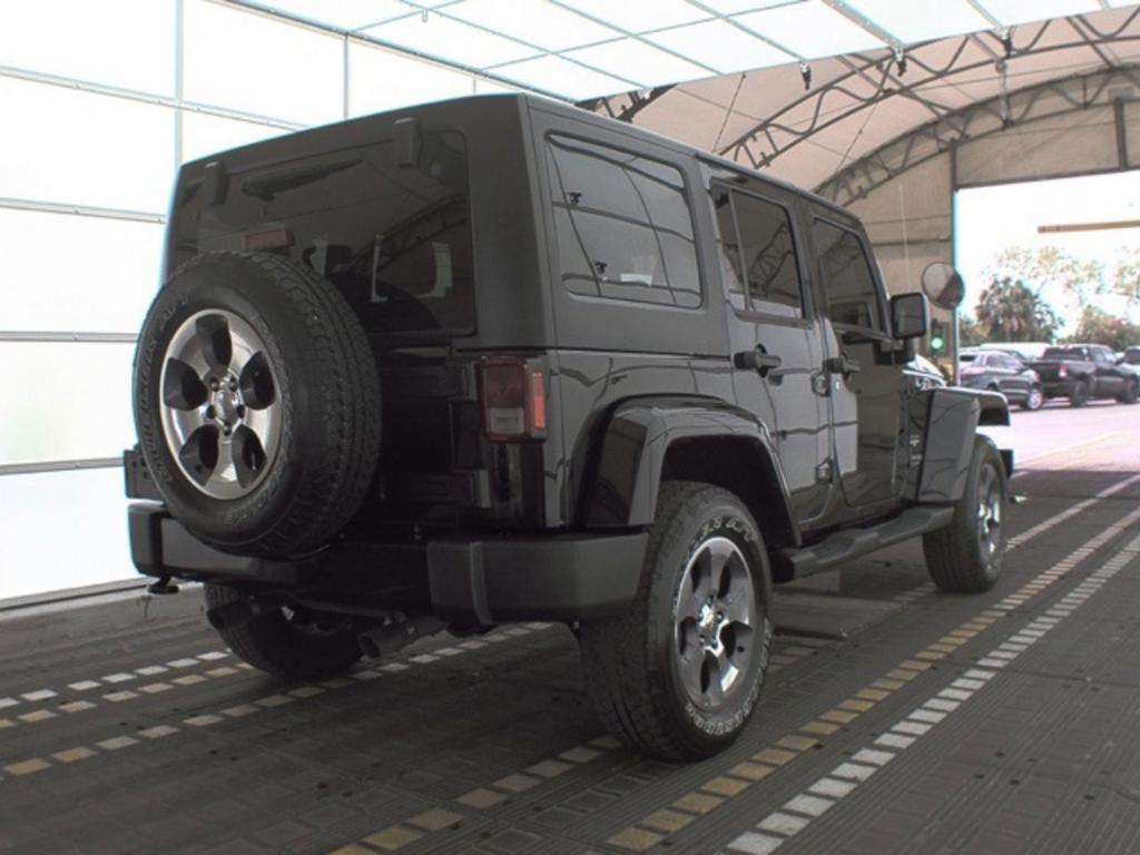 2018 Jeep Wrangler - $32,000