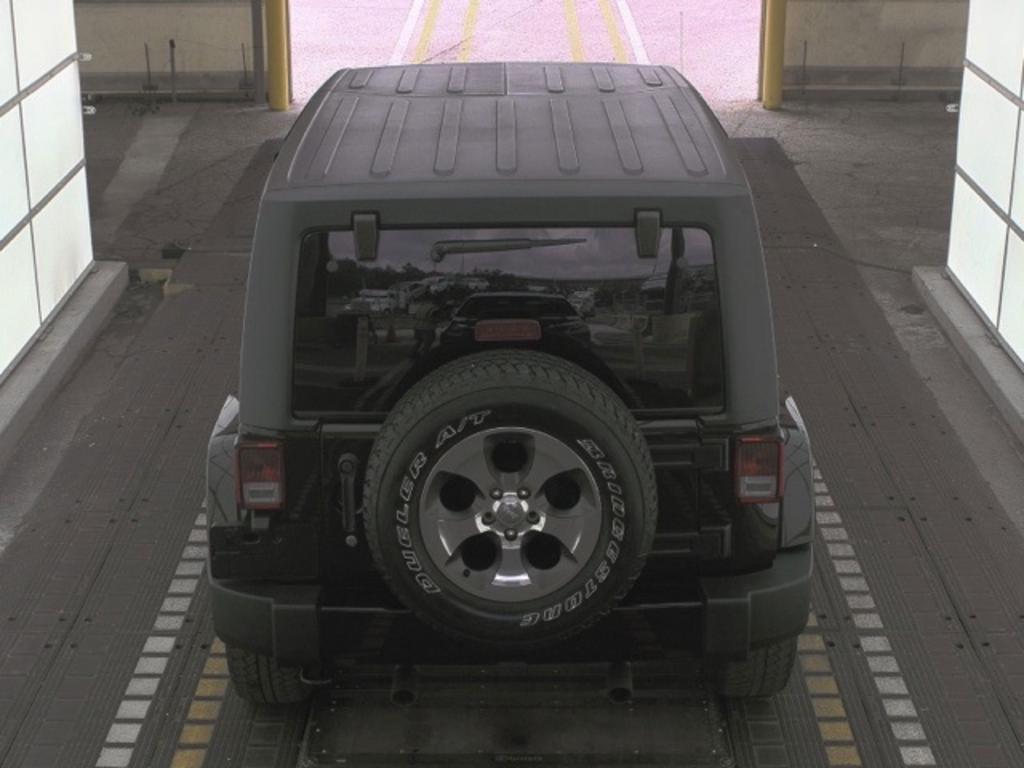 2018 Jeep Wrangler - $32,000